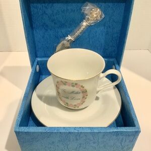 TEA CUP, SAUCER & ROSE SPOON in a BOX